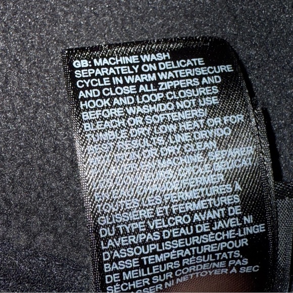 The North Face Black Fleece Vest Men’s Size Large Full Zip Sleeveless Jacket - Picture 9 of 14